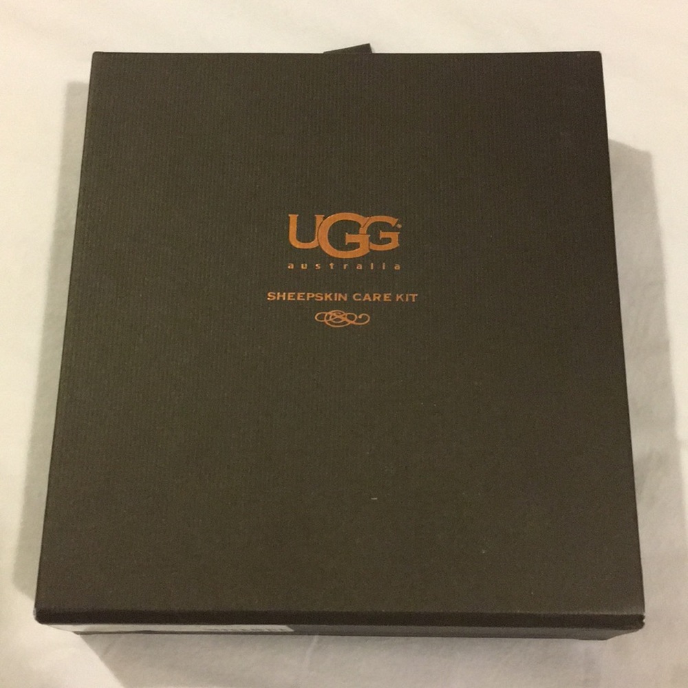 UGG sheepskin care kit
